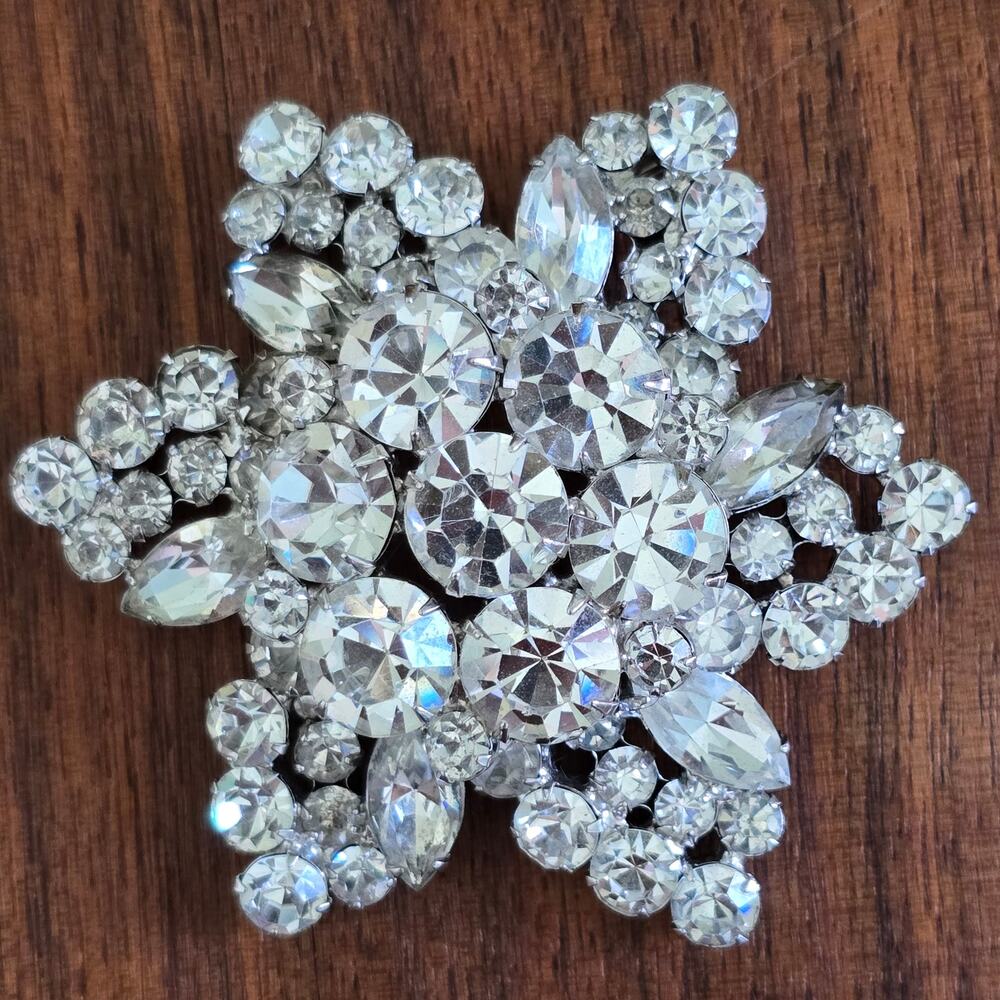 Vintage Juliana Delizza & Elster Star Snowflake Brooch Clear Navettes Chatons